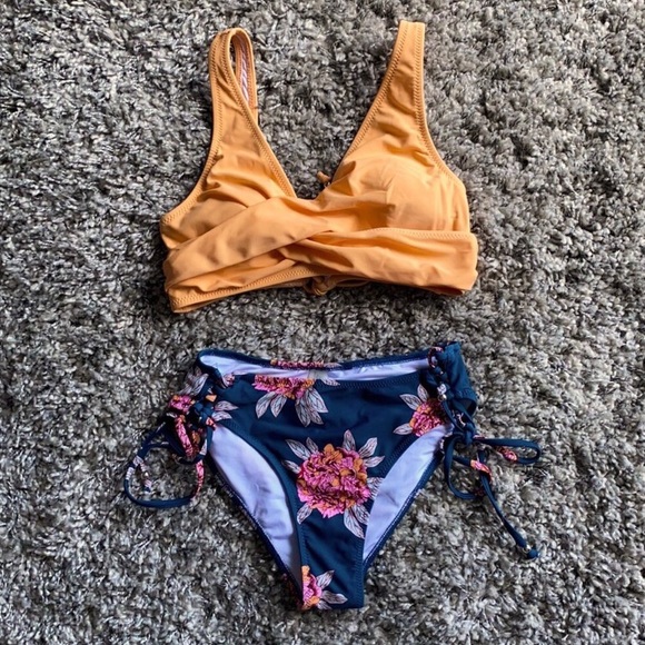 NWOT - Cupshe bikini, size M - Picture 3 of 4
